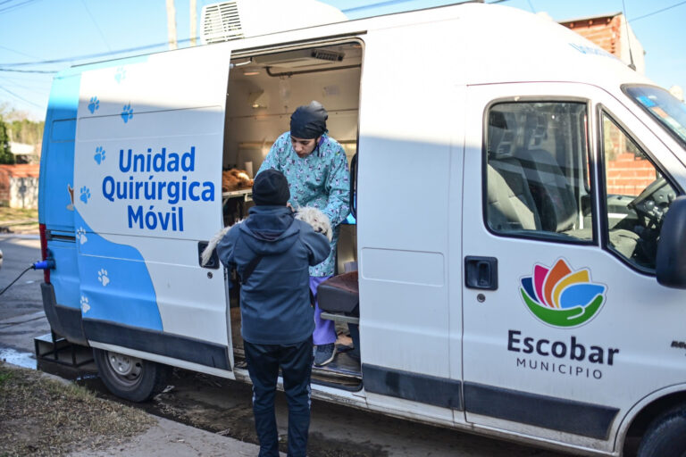 Continúan las jornadas gratuitas de vacunación y castración de mascotas en barrios de Escobar