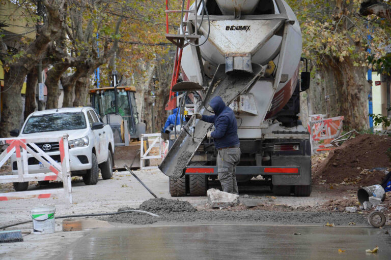 Por obras de bacheo, Rivadavia entre Tapia de Cruz y Estrada estará cerrada al tránsito hasta el 10 de junio