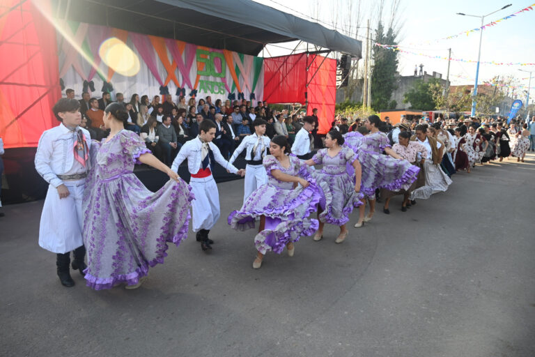 Maquinista Savio celebró sus 50 años de historia