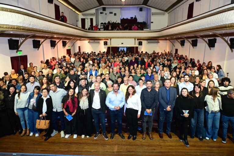 Más voz para los vecinos: llega el programa Escobar Participa