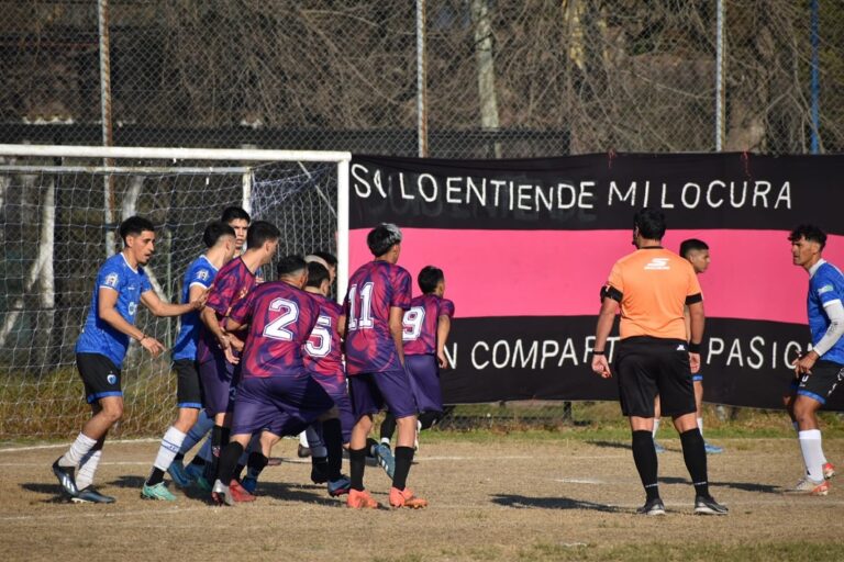 El polideportivo de Ingeniero Maschwitz, sede de pruebas jugadores de fútbol El polideportivo de Ingeniero Maschwitz, sede de pruebas jugadores de fútbol