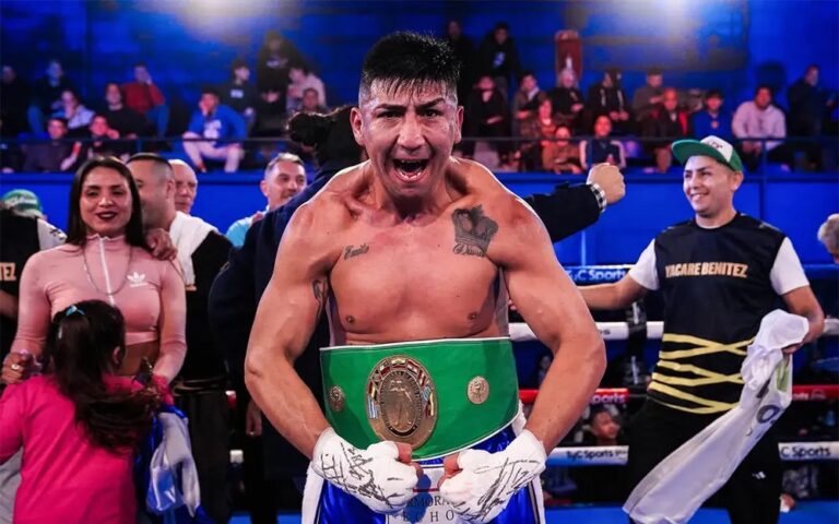 Noche de boxeo: el garinense Yacaré Benítez disputará el título argentino a beneficio del Hospital del Bicentenario Noche de boxeo: el garinense Yacaré Benítez disputará el título argentino a beneficio del Hospital del Bicentenario