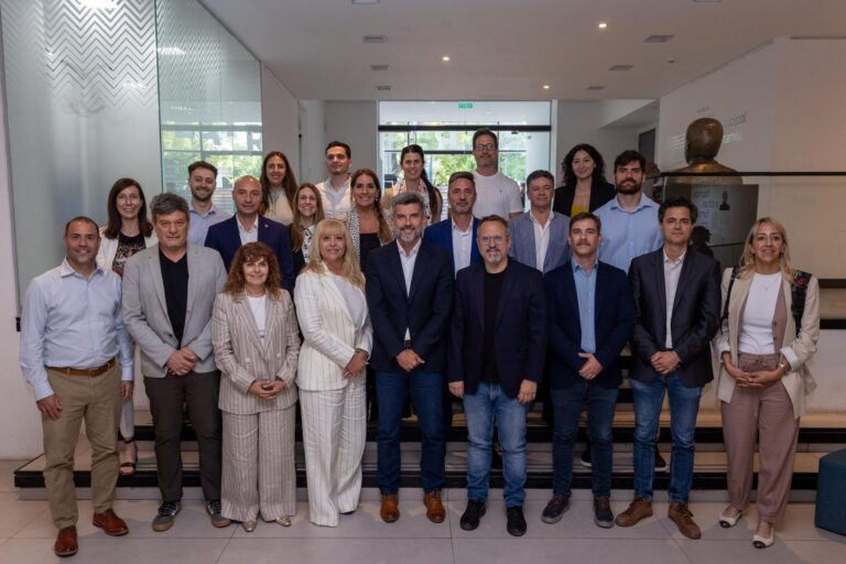 Escobar participó del 4° Encuentro de Intendentes de la Coalición de Ciudades por la Inteligencia Artificial