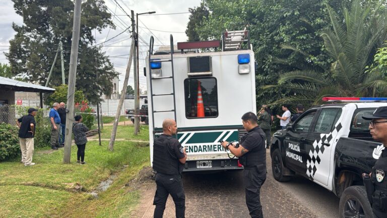 La Policía Municipal redujo a un hombre drogado que causaba destrozos en una casa: luego murió de sobredosis