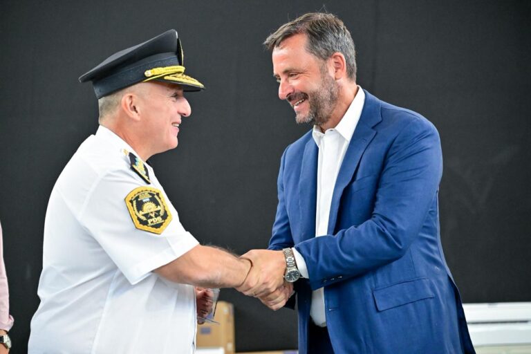 Reconocimiento a las fuerzas de seguridad en el 204° aniversario de la Policía Bonaerense