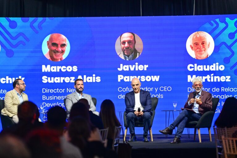 Escobar, anfitrión de un encuentro estratégico para el futuro de la inteligencia artificial