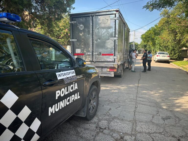 Los grabaron con un celular creando un basural: fueron identificados y sancionados en minutos