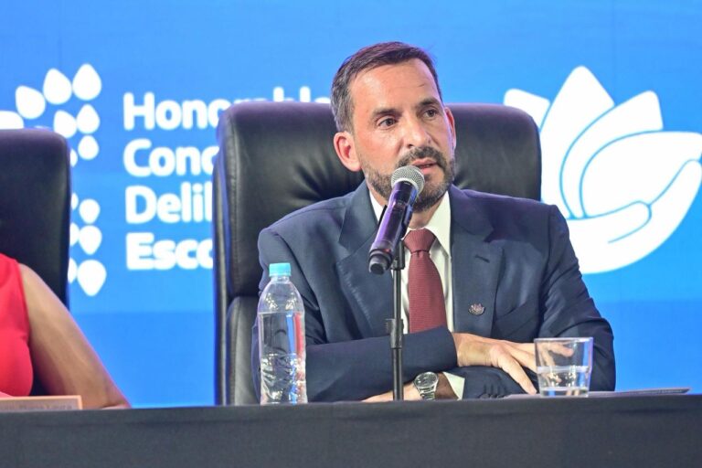 Ariel Sujarchuk anunció más de 40 acciones de gobierno y ratificó su compromiso en eliminar microbasurales: “Tendremos mano firme para perseguir a los que contaminan”