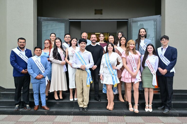 Fiesta Nacional de la Flor: las y los aspirantes, en la recta final para la elección de embajadores
